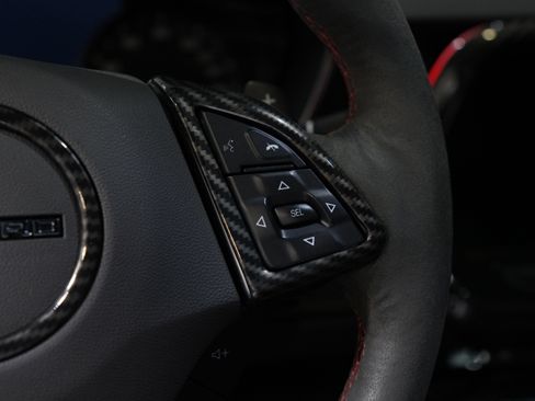 Used 2020 Chevrolet Camaro ZL1 RWD image 35