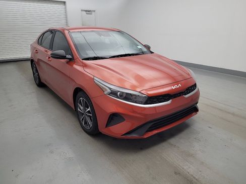 Used 2024 Kia Forte LXS w/ LXS Technology Package FWD image 13