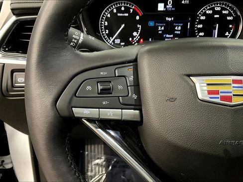 Certified 2025 Cadillac XT6 Premium Luxury image 11