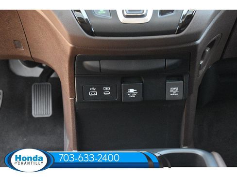 New 2026 Honda Odyssey Touring image 23