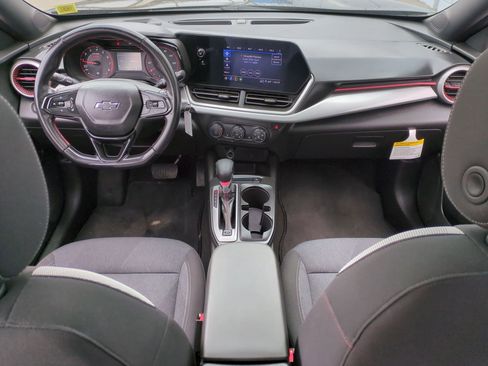 Certified 2024 Chevrolet Trax RS w/ Sunroof Package FWD image 20