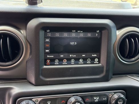 Used 2023 Jeep Wrangler Sport AWD/4WD image 20