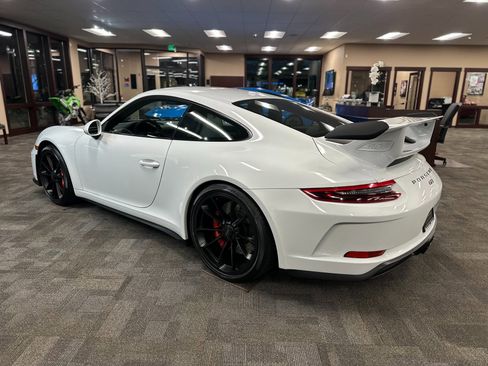 Used 2018 Porsche 911 GT3 image 31