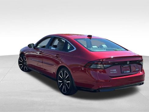 Used 2023 Honda Accord Touring image 5