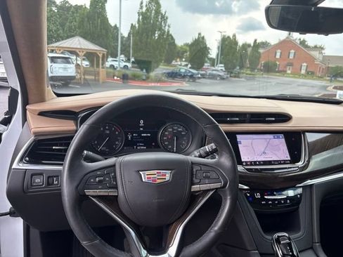 Used 2024 Cadillac XT6 Premium Luxury w/ Platinum Package FWD image 13