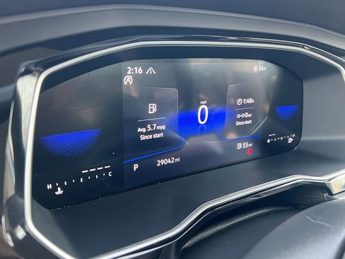 Used 2024 Volkswagen Jetta SE image 19