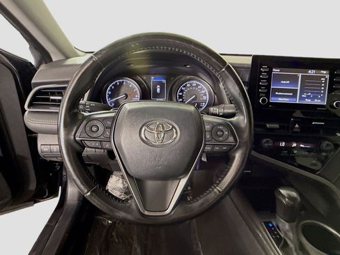 Used 2021 Toyota Camry SE image 13