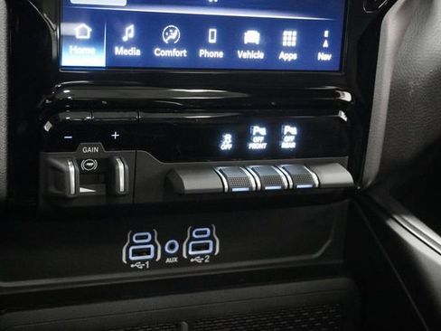 New 2026 RAM 1500 4x4 Crew Cab image 22