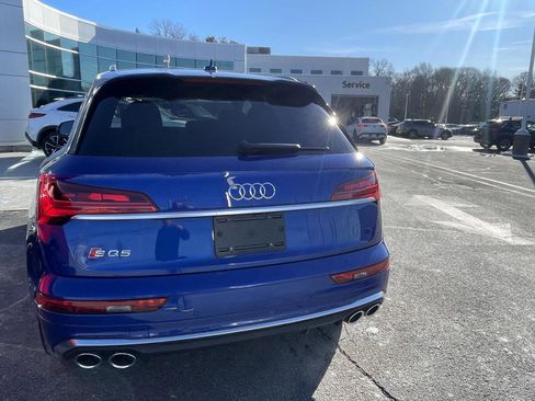 Used 2024 Audi SQ5 Prestige w/ Prestige Package image 7