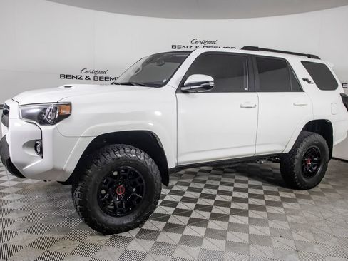 Used 2021 Toyota 4Runner TRD Off-Road Premium AWD/4WD image 9