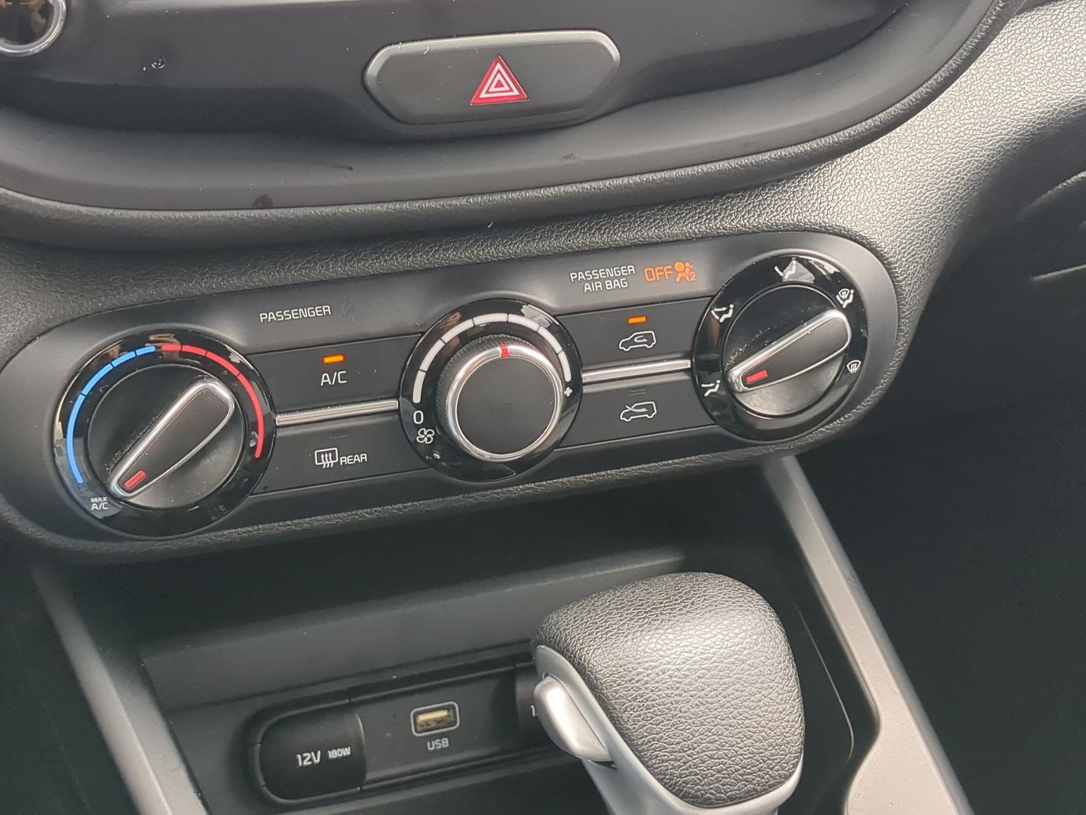 Used 2023 Kia Soul LX w/ Option Group 015 FWD image 25