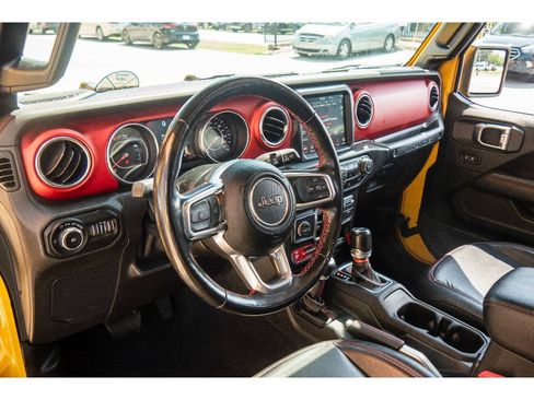Used 2021 Jeep Wrangler Unlimited Rubicon w/ Dual Top Group AWD/4WD image 11