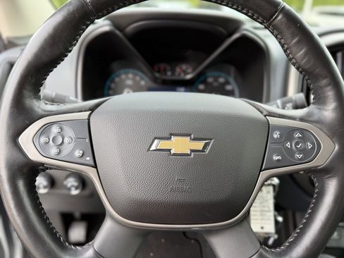 Used 2019 Chevrolet Colorado Z71 image 32