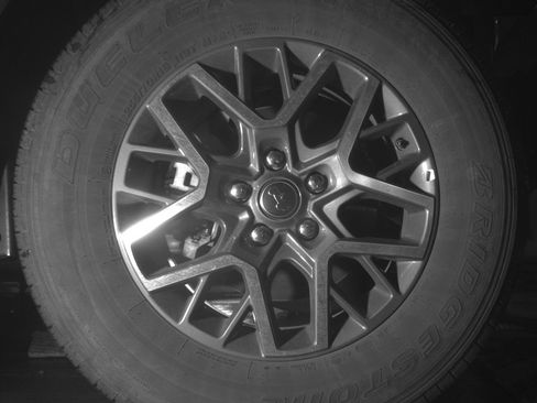 Used 2025 Jeep Wrangler Sahara image 13