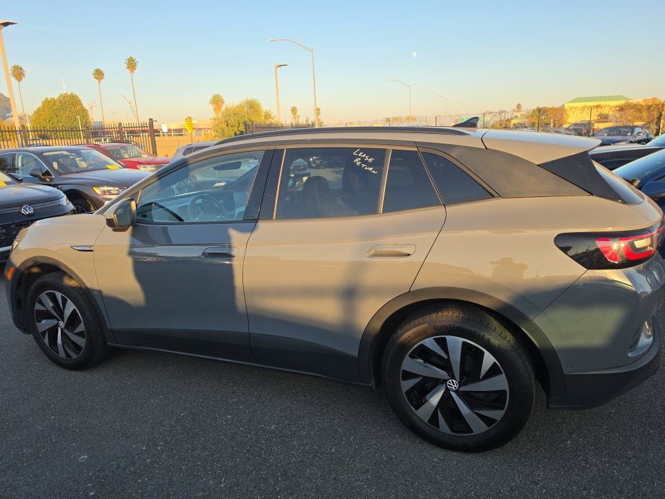 Certified 2023 Volkswagen ID.4 Pro AWD/4WD image 3