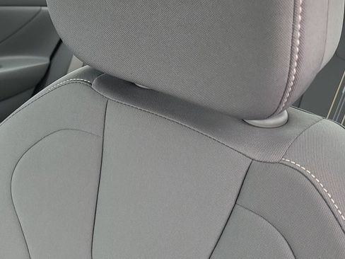 New 2025 Hyundai Elantra Sport image 11
