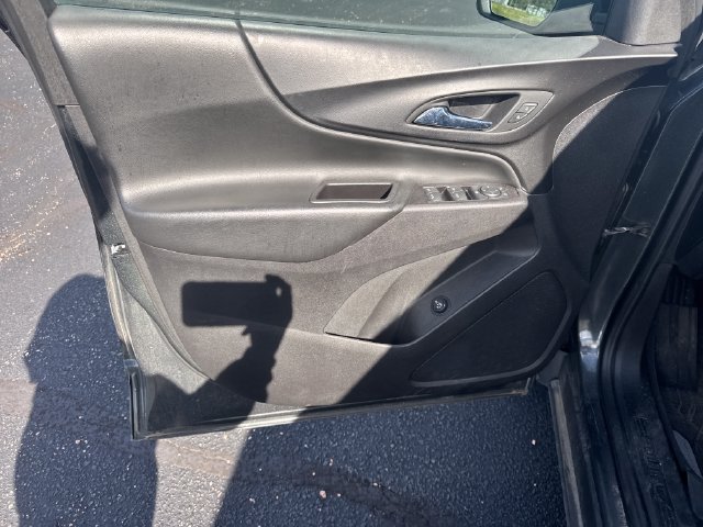 Used 2020 Chevrolet Equinox LT AWD/4WD image 12