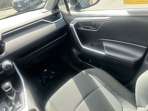 Used 2022 Toyota RAV4 LE image 20