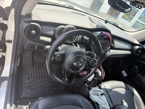 Used 2017 MINI Cooper 2-Door Hardtop FWD image 4