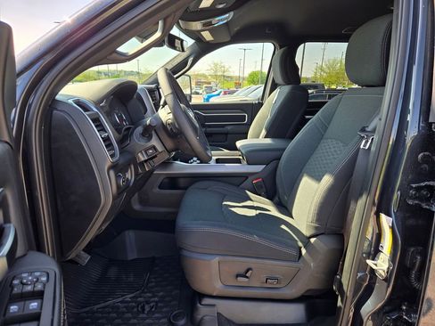 New 2026 RAM 2500 Big Horn AWD/4WD image 13