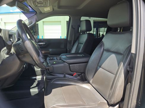 Certified 2020 Chevrolet Silverado 1500 LT w/ Texas Edition AWD/4WD image 10