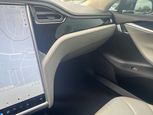 Used 2013 Tesla Model S Base 4dr Liftback (85 kWh) image 17