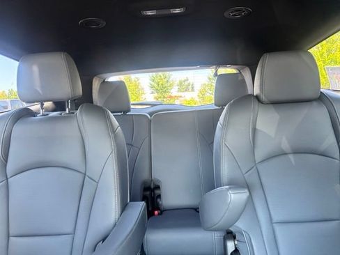 Used 2023 Buick Enclave Essence w/ Trailering Package, 5000 lbs. AWD/4WD image 12