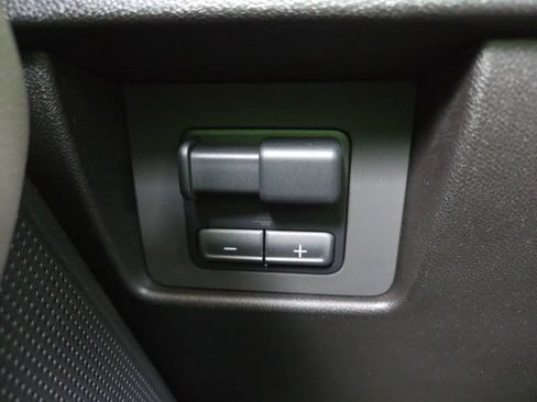 Used 2025 Chevrolet Colorado ZR2 AWD/4WD image 16