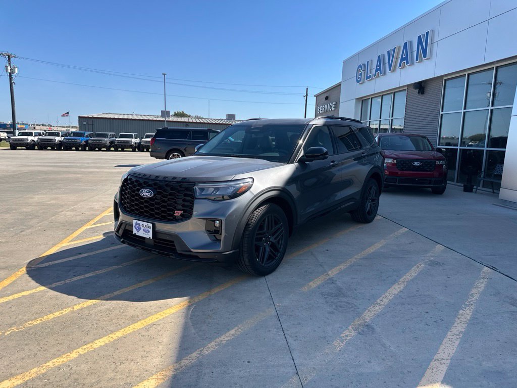 New 2027 Ford Explorer ST w/ Sun And Sound Package AWD/4WD image 3
