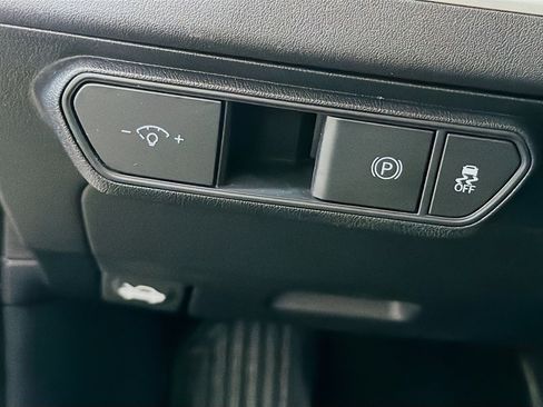 Used 2025 Kia K4 FWD image 16