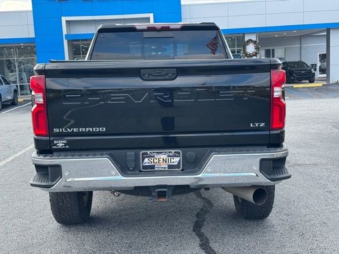 Used 2023 Chevrolet Silverado 2500 LTZ w/ LTZ Plus Package image 4