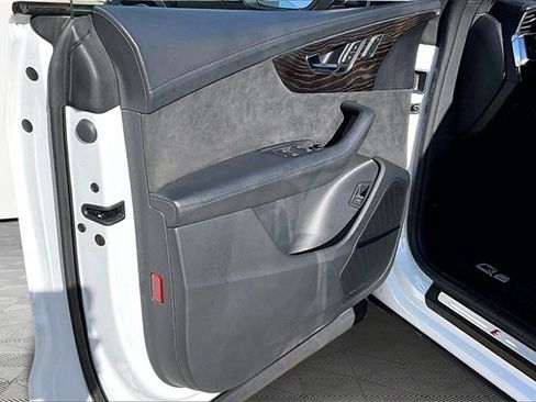 Used 2021 Audi Q8 Prestige image 18