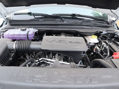 New 2026 RAM 1500 Express AWD/4WD image 19