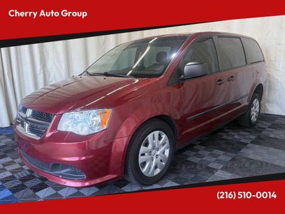 Used 2016 Dodge Grand Caravan w/ Climate Group