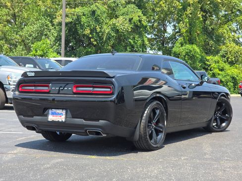 Used 2017 Dodge Challenger R/T Plus RWD image 8