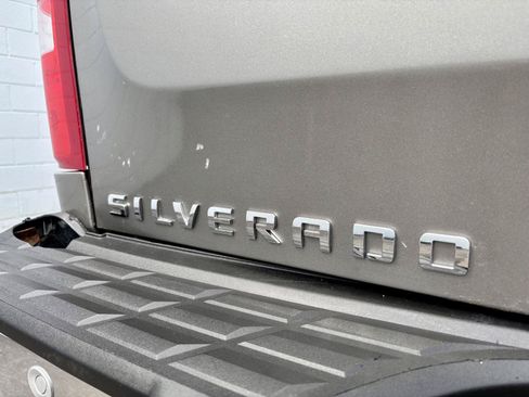 Used 2013 Chevrolet Silverado 1500 LT AWD/4WD image 29
