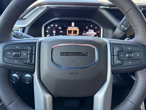 New 2026 GMC Sierra 2500 Denali w/ Denali Reserve Package AWD/4WD image 22