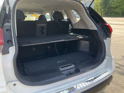 Used 2017 Nissan Rogue S AWD/4WD image 12