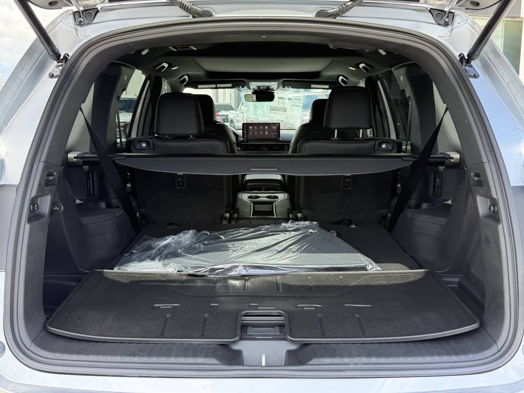 New 2026 Honda Pilot Black Edition image 11