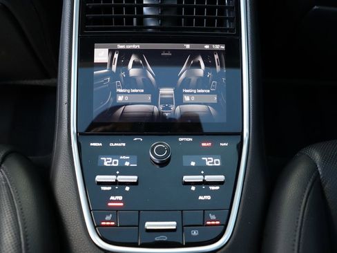 Used 2018 Porsche Panamera 4S w/ Premium Package Plus image 37