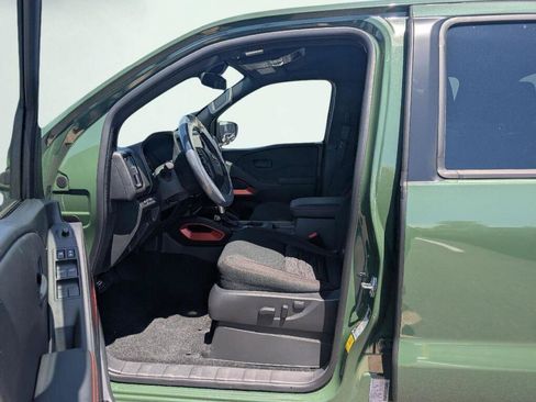 New 2026 Nissan Frontier PRO-4X w/ Tow Package AWD/4WD image 8