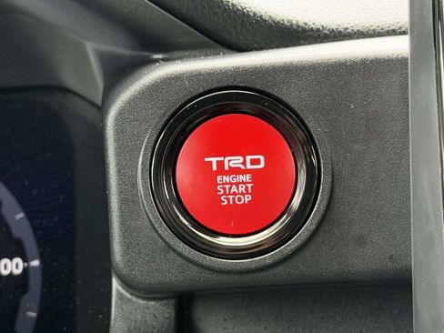 Certified 2025 Toyota Tacoma TRD Sport AWD/4WD image 9