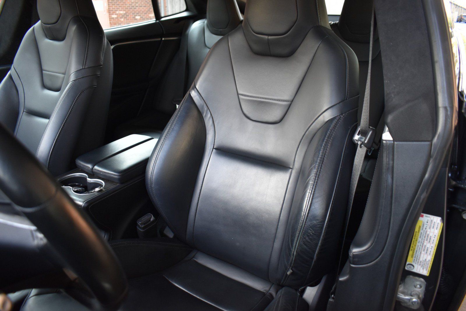 Used 2016 Tesla Model S AWD image 30