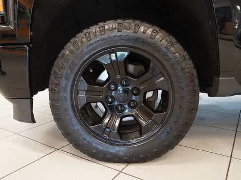 Used 2015 Chevrolet Silverado 1500 LTZ Z71 w/ Midnight Edition AWD/4WD image 15