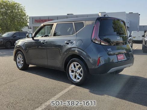 Used 2025 Kia Soul LX w/ LX Technology Package FWD image 3