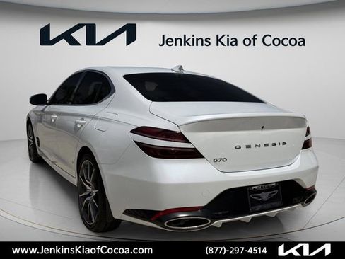Used 2025 Genesis G70 2.5T RWD image 6