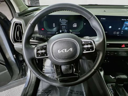 Used 2024 Kia Sorento S FWD image 10