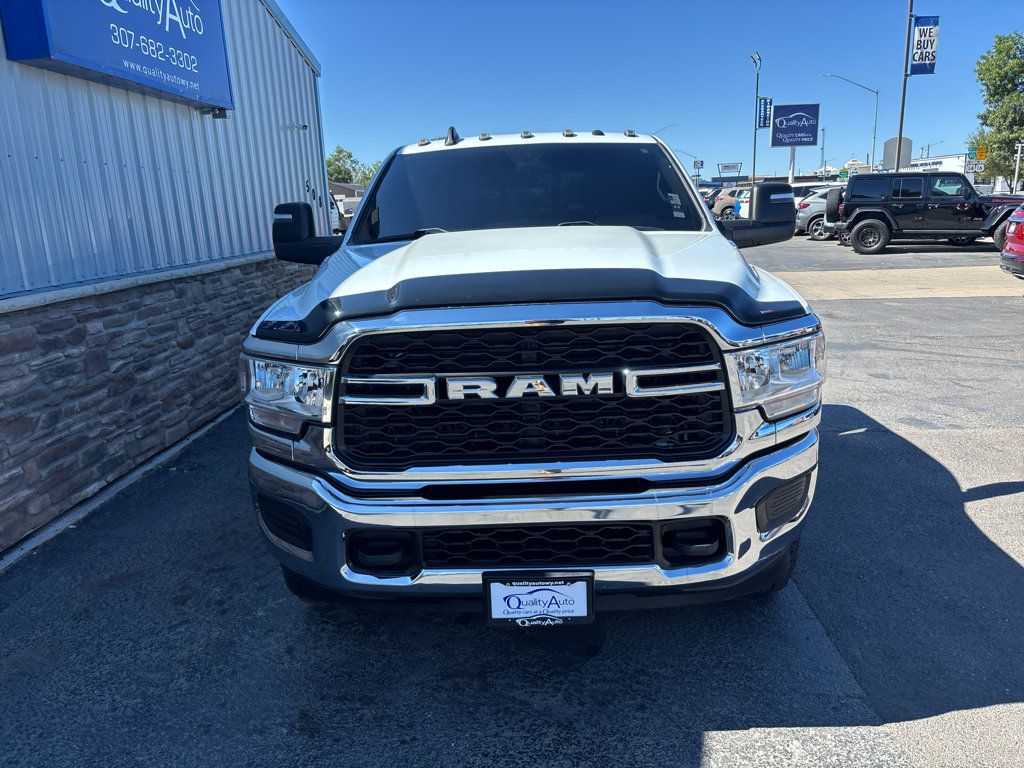 Used 2024 RAM 2500 Tradesman w/ Chrome Appearance Group AWD/4WD image 3