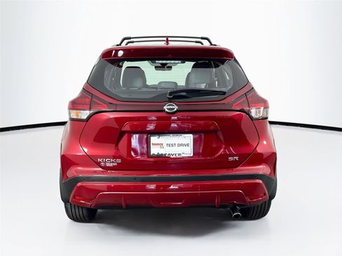Used 2023 Nissan Kicks SR w/ SR Premium Package image 12