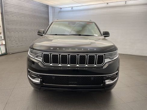 New 2025 Jeep Wagoneer 4WD image 9